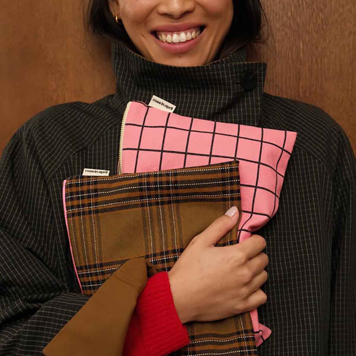 Rose in April - Kosmetiktasche / Kulturbeutel "Tartan"