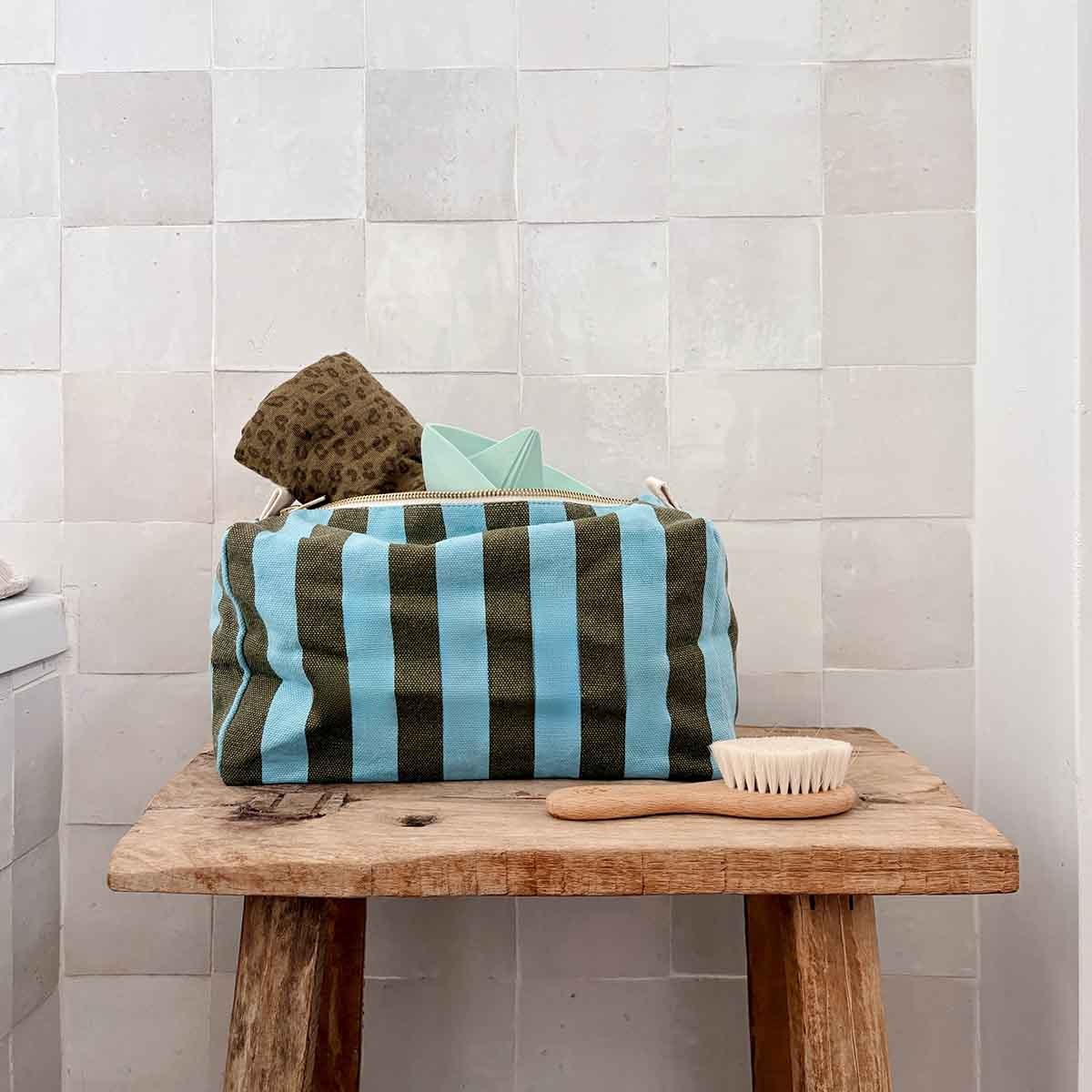 Rose in April - Mulltuch "Leopard Olive", 70 x 70 cm und 100 x 100 cm