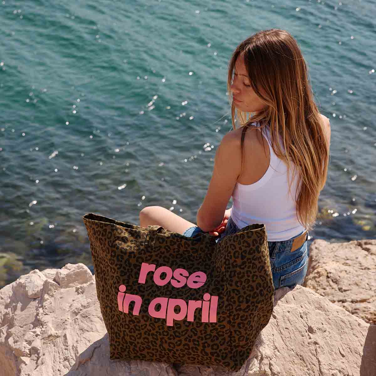 Rose in April - Tasche / Strandtasche / Shopper "Graou Olive" mit Logo