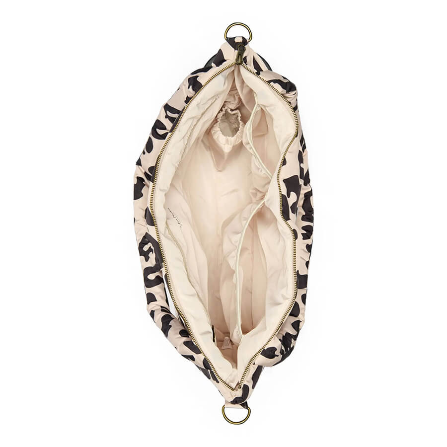 Studio Noos – Wickeltasche „Holy Cow Puffy Diaper Bag“, Mom Bag