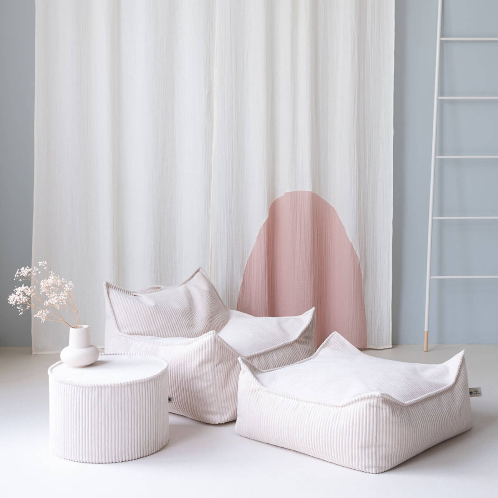 Wigiwama – Xl-Sitzkissen Cord Creme 60x60cm