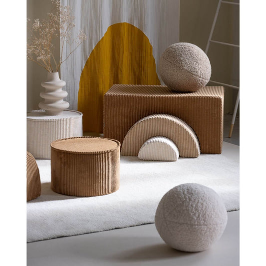 Wigiwama – Schaumstoff-Sitzpuff Cord Toffee 39,5cm