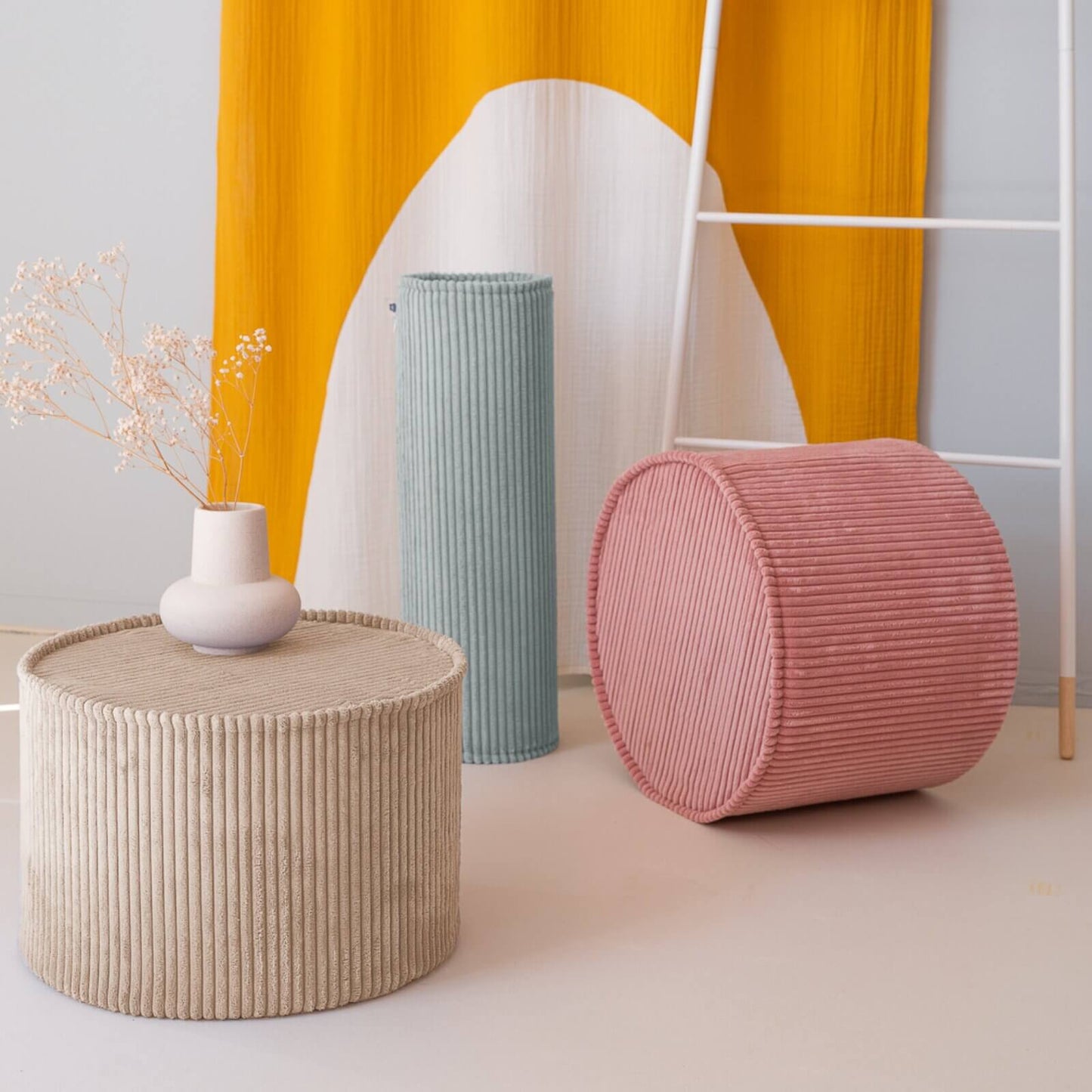 Wigiwama – Schaumstoff-Kissenrolle Cord Softmint 55cm