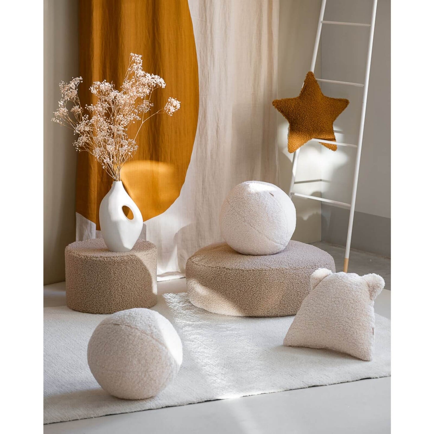 Wigiwama – Ballkissen Teddy Creme 35cm