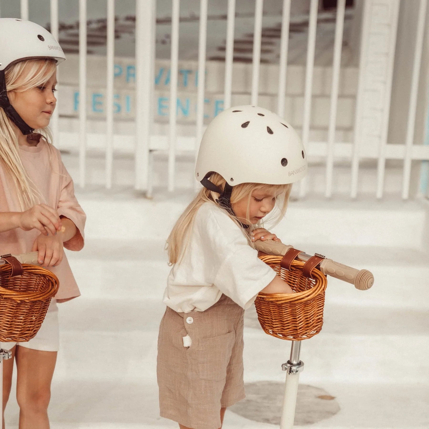 Banwood - Kinder Fahrradhelm Creme