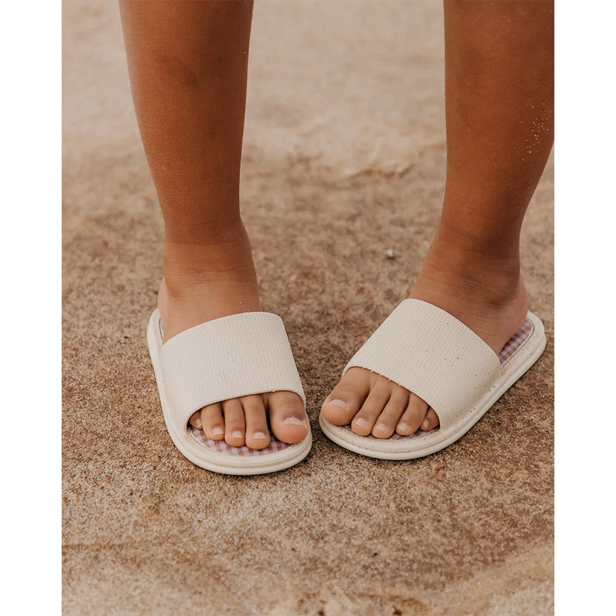 Mrs Ertha - Sommerschuhe für Kinder Slippers "Coconut Milk"