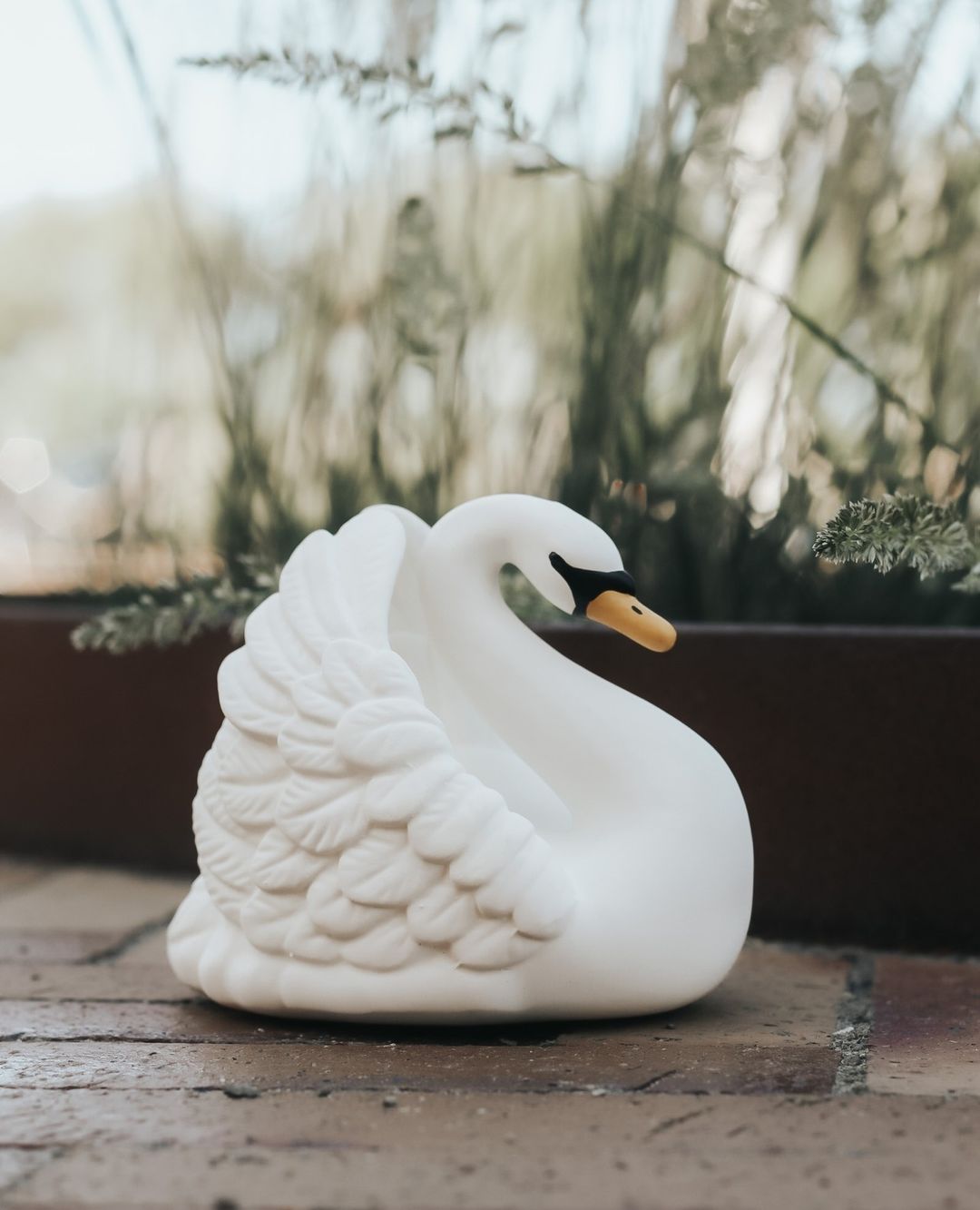 BADESPIELZEUG AUS NATURKAUTSCHUK SWAN, L