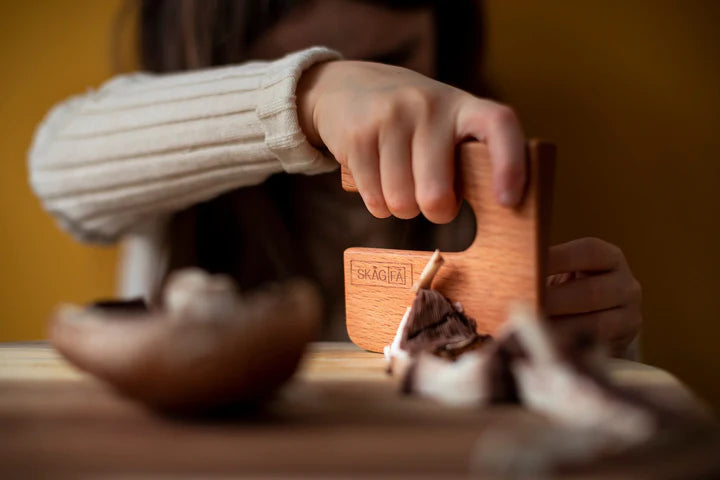 SKÅGFÄ Skagfa Montessori Messer aus Holz für Kinder